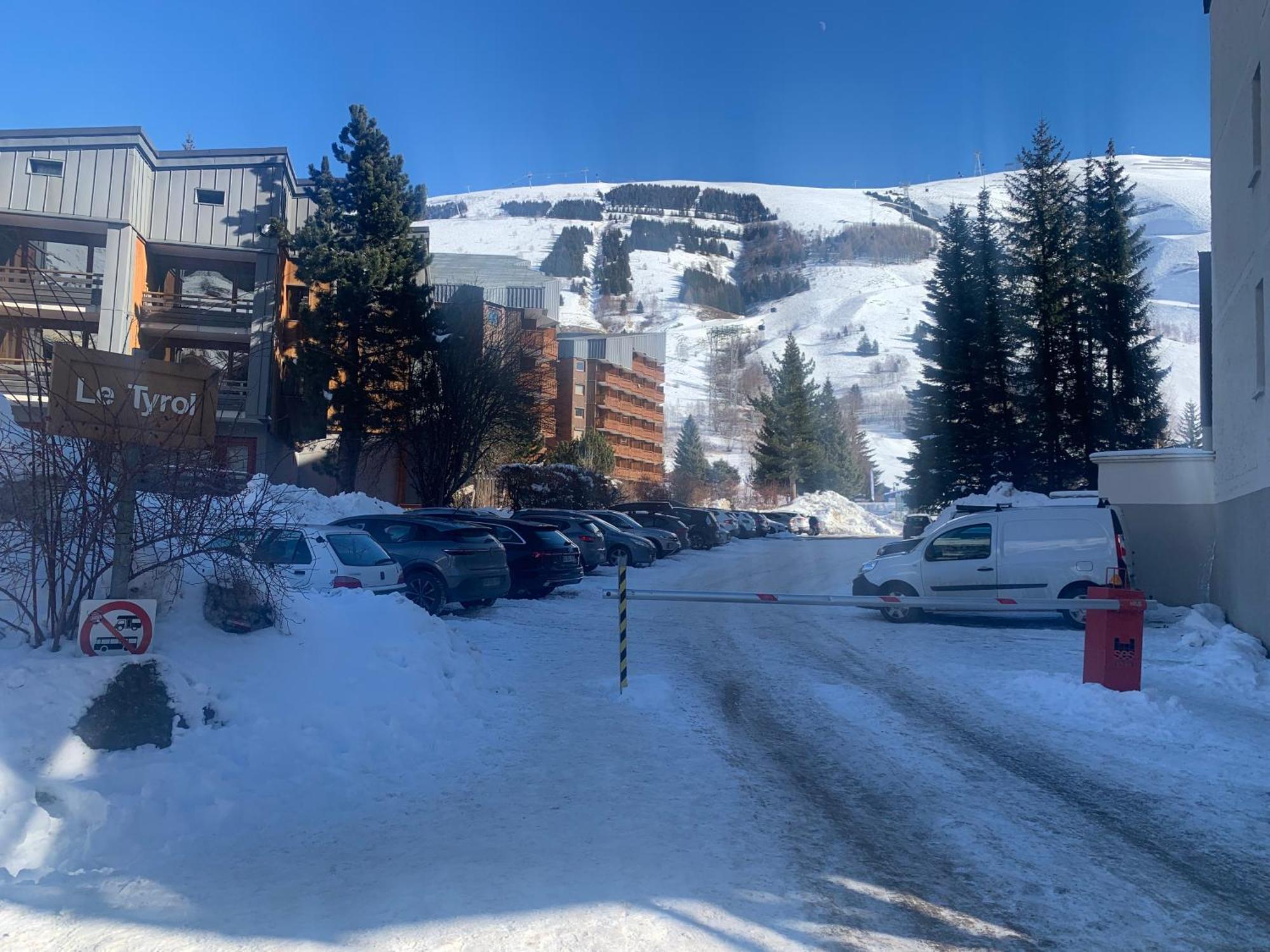 Studio De 32 M2 Pour 3 Personnes Pied Des Pistes Лес дьо Алпс Екстериор снимка